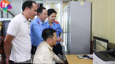 Nam Định kiểm tra lắp đặt camera giám sát hành trình NĐ/10 trên phương tiện vận tải